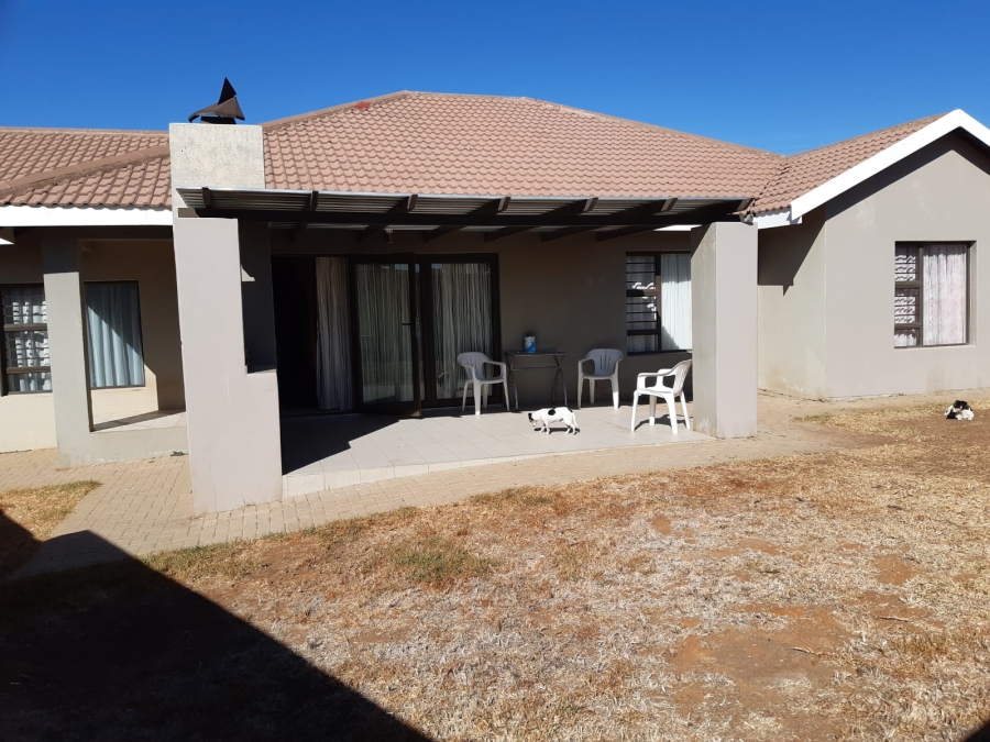 3 Bedroom Property for Sale in Hillside Free State